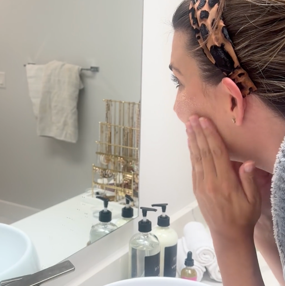 Exfoliating Face Scrub